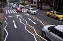 Новая дорожная разметка в Бангкоке для привлечения внимания водителей к пешеходам